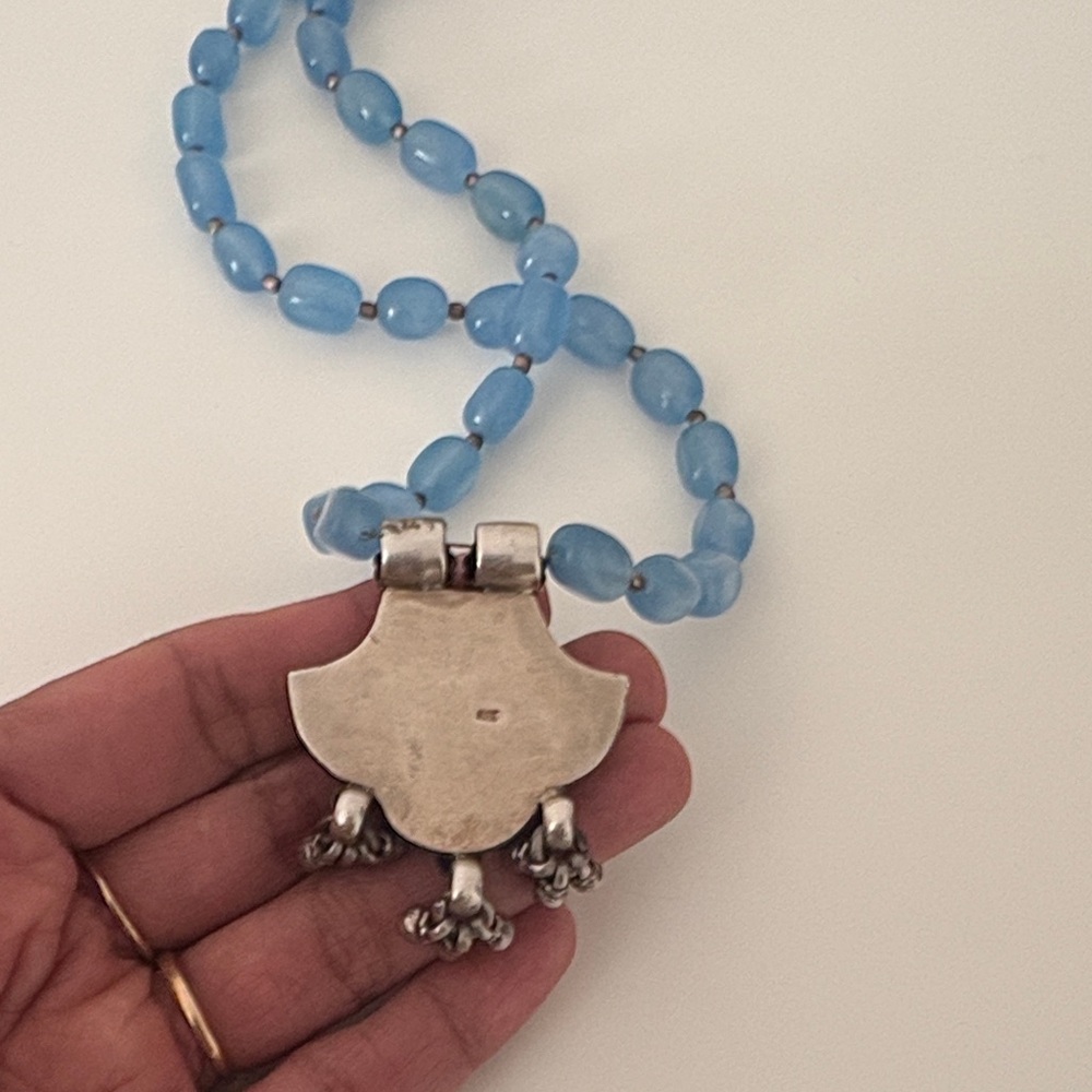 Silver and Blue Agate Beaded Pendant Necklace - Picture 7 of 10